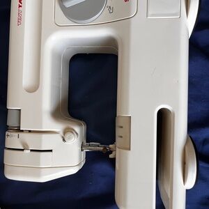 Compact White Sewing Machine